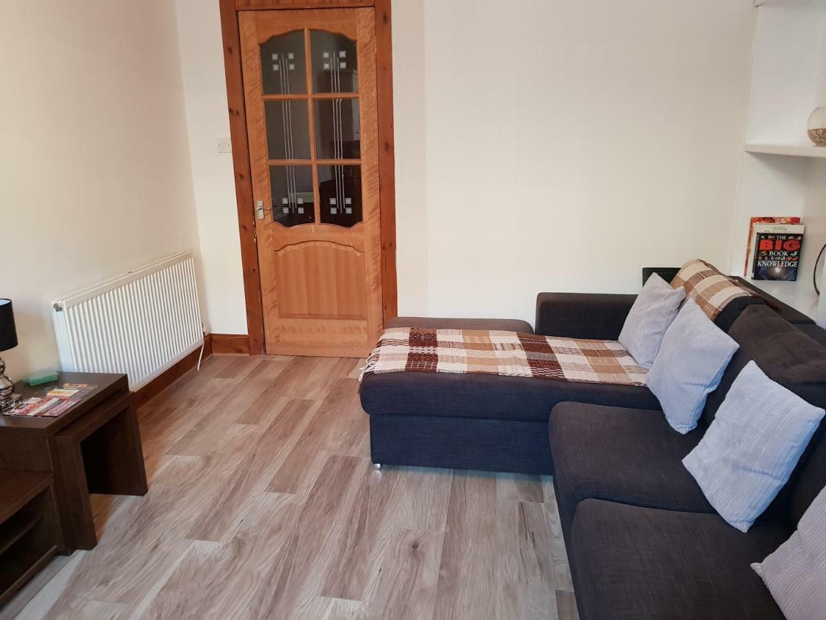 Rozina Apartment Paisley Exterior photo
